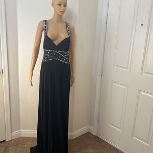 Morgan & Co Black A Line Dress Sz 13/14 Sweetheart Neck Backless Sequins Beaded